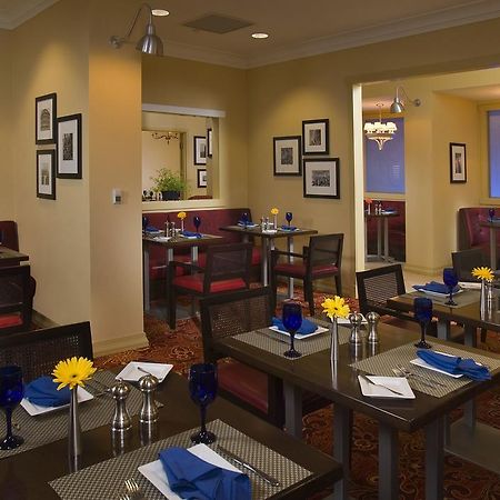 The Hotel Ml Mount Laurel Restaurante foto